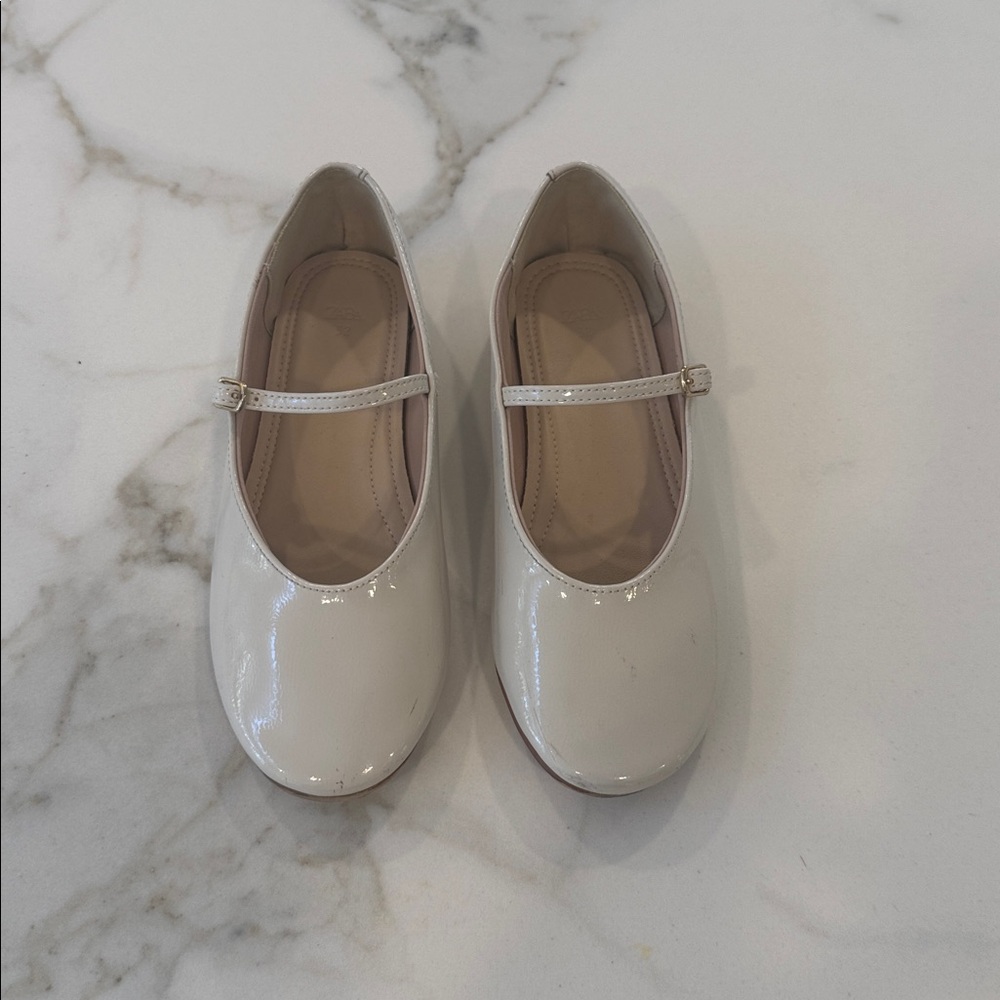 Zara Beige Leather Flats